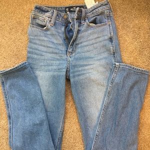 Hollister mom jeans